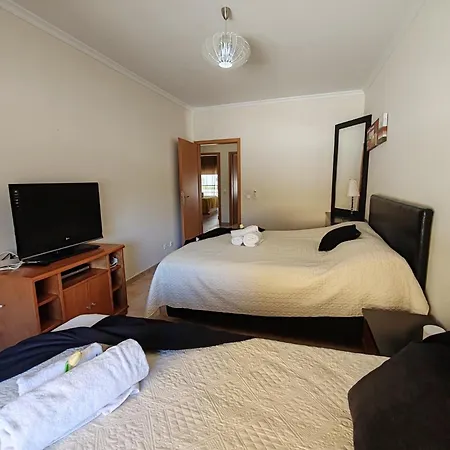 Apartment T3 Rc Navegantes - Casas & Papeis Armacao de Pera